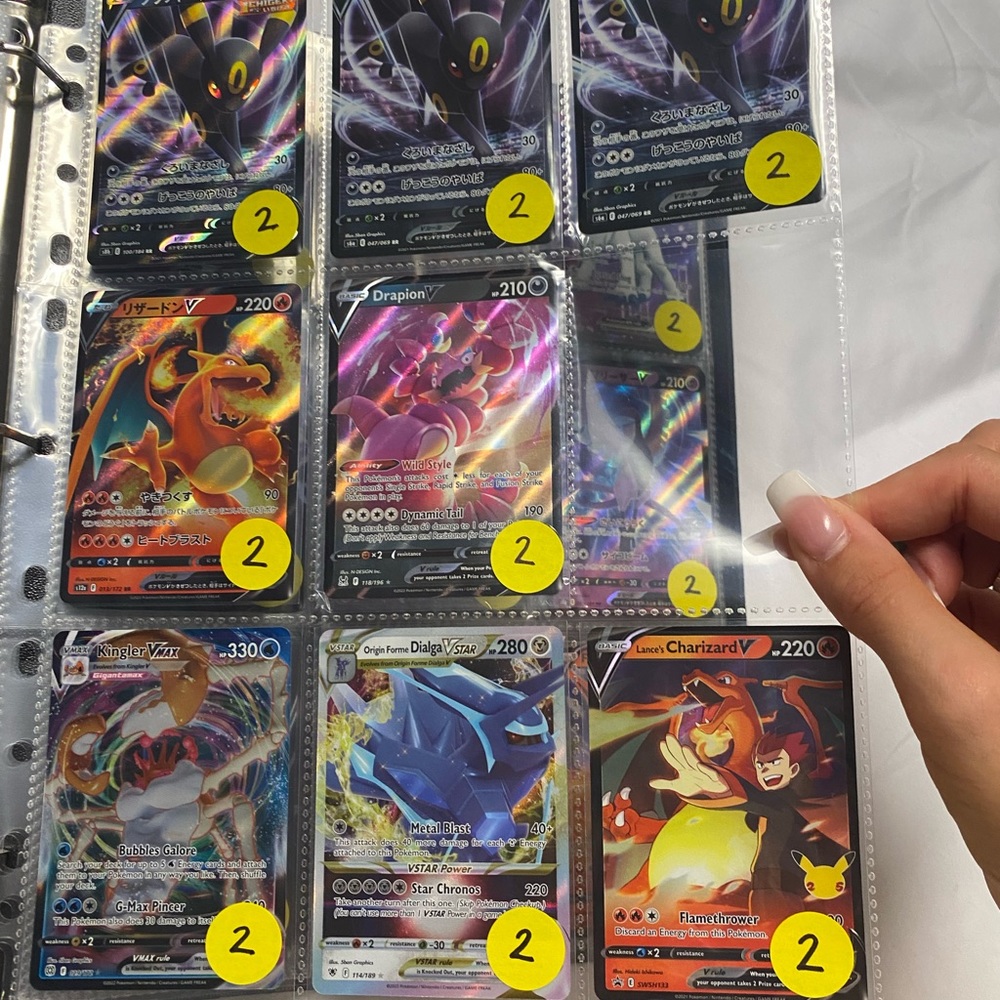 🎄$50 OFF SALE🎄POKEMON CARDS BINDER